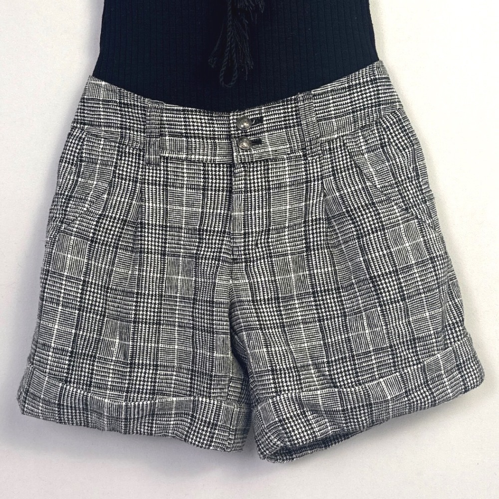 New Era Teen NET Black White Plaid Cuffed Pleated Shorts Size 36 Mens
